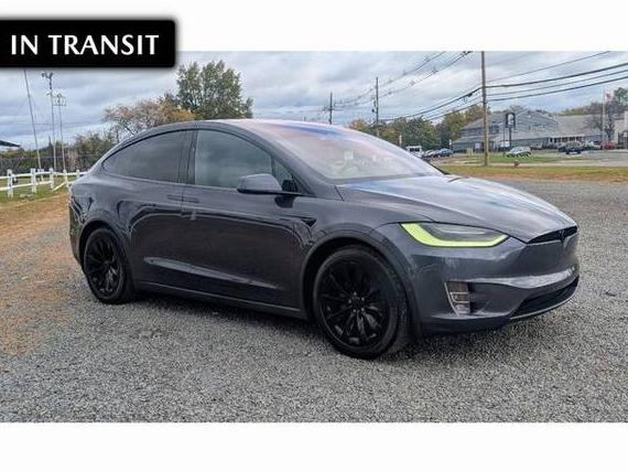 TESLA MODEL X 2018 5YJXCAE20JF129784 image